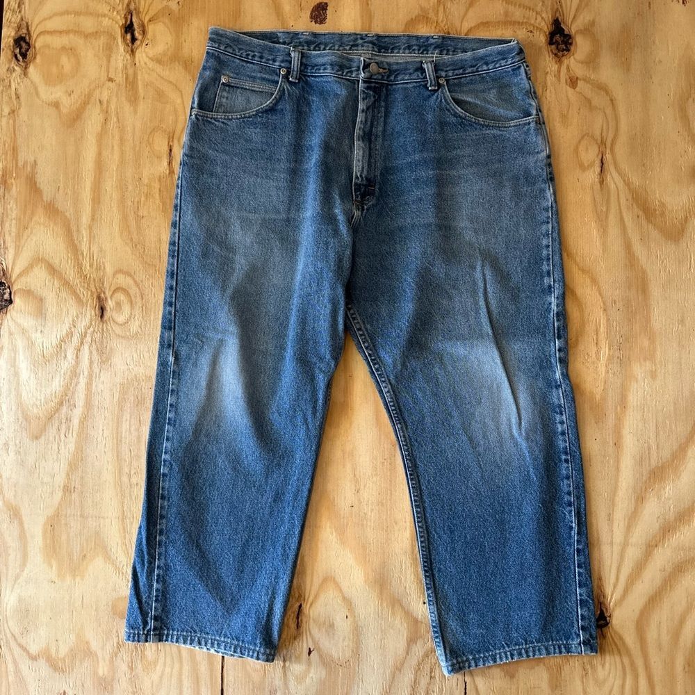 Wrangler 100% Cotton Made in USA Relaxed Jeans 40x30